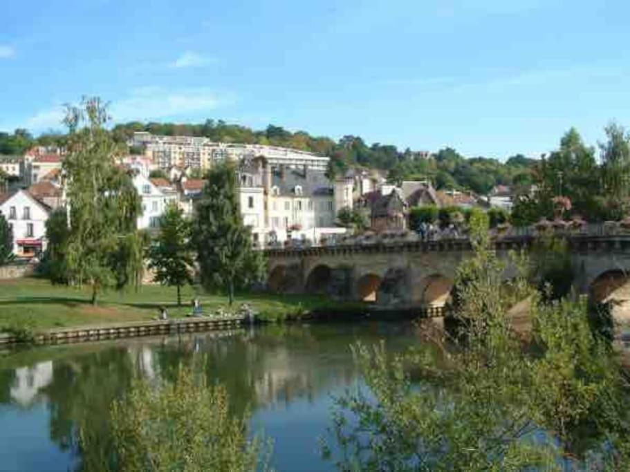 Le Petit Nid A 2 Min Gare / Centre Meulan Apartment Luaran gambar